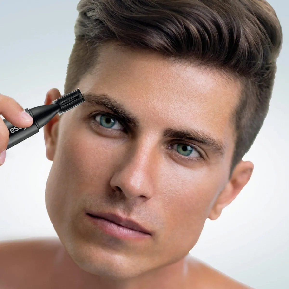 Ufesa Recortador facial recargable Advanced